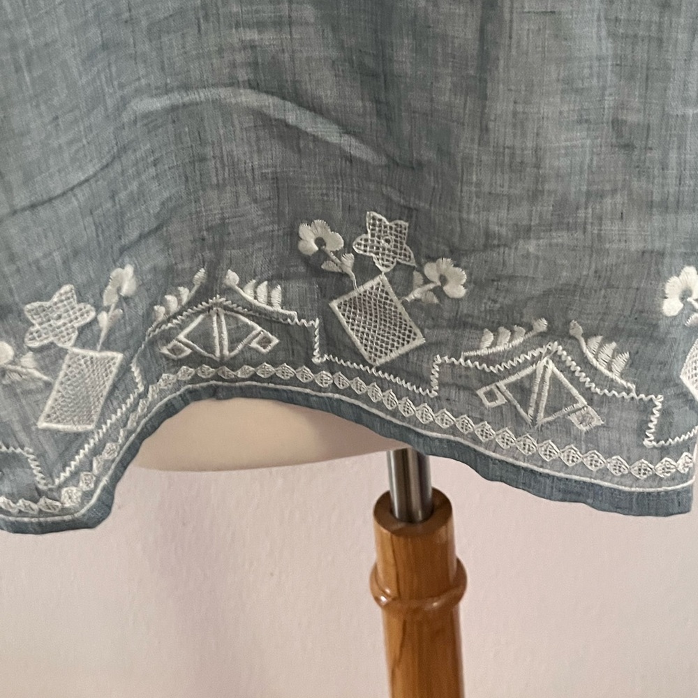 NWT Cotton Bleu Embroidered peasant gauze chambray tunic - Picture 4 of 10